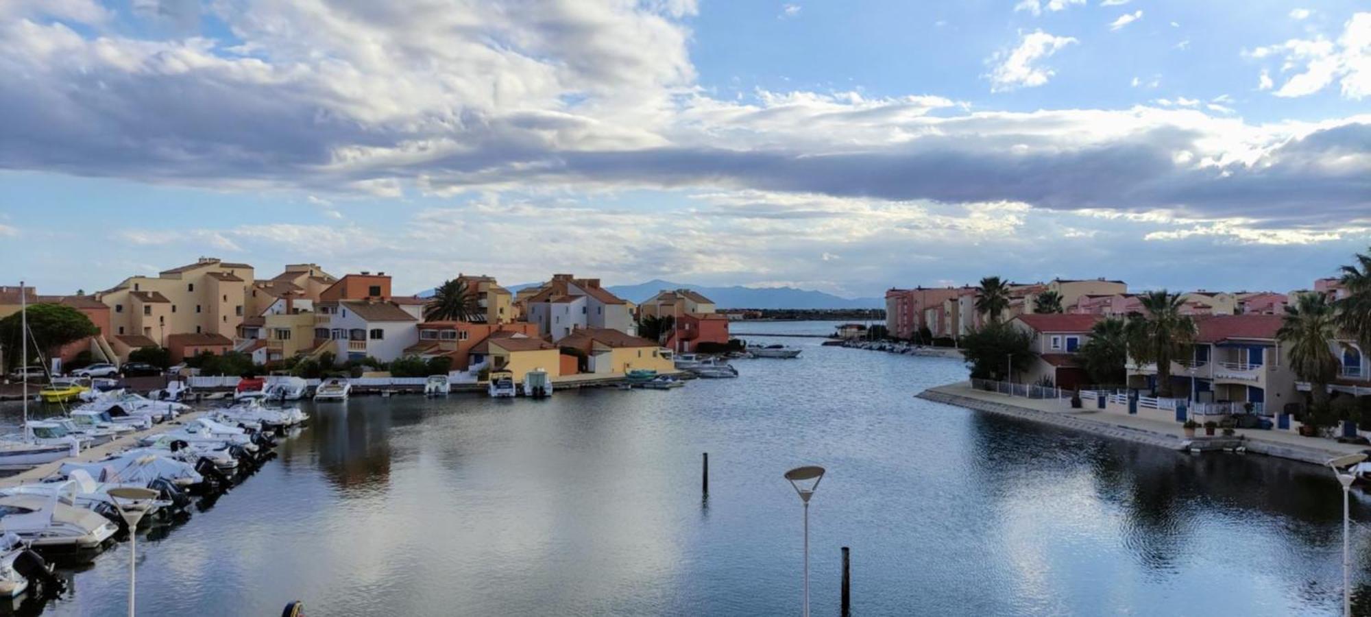 Studio Avec Vue Sublime Sur L'Etang Et Les Montagnes Catalanes Le Barcarès Εξωτερικό φωτογραφία
